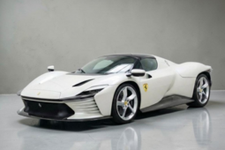 Ferrari Daytona SP3 Coupé 2024 Bianco