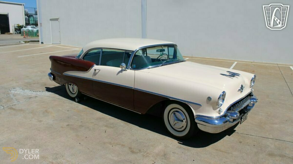 1955 Oldsmobile 88 Holiday, foto 1