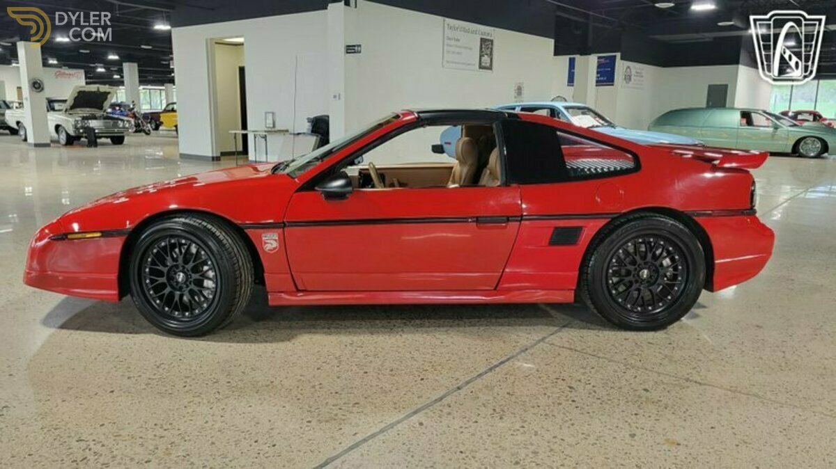 1988 Pontiac Fiero GT, foto 6