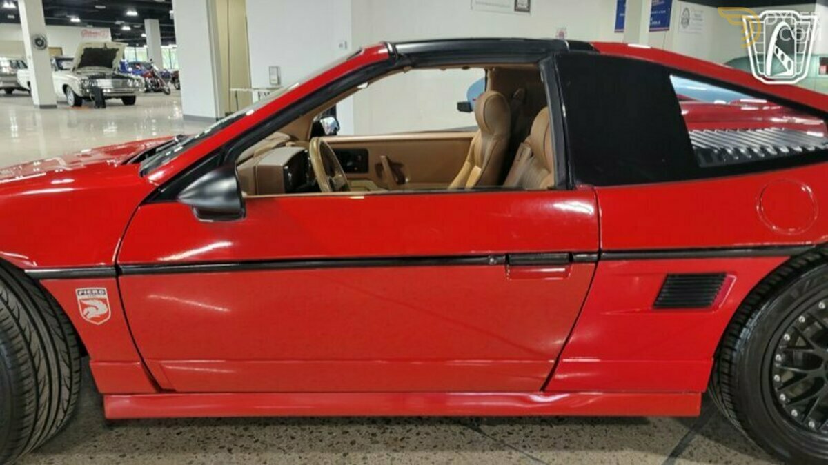 1988 Pontiac Fiero GT, foto 9