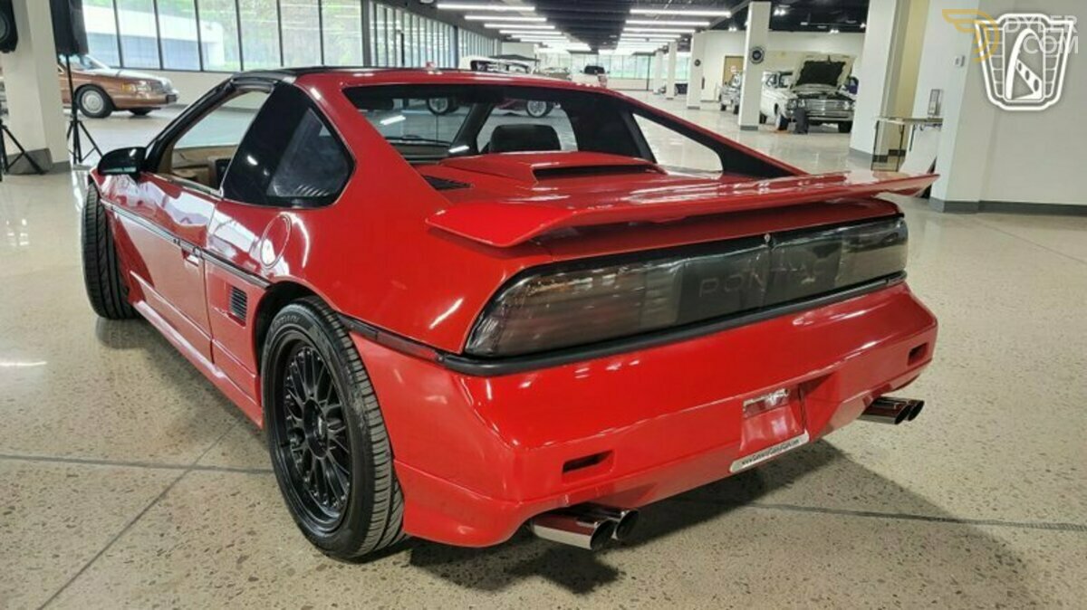 1988 Pontiac Fiero GT, foto 12