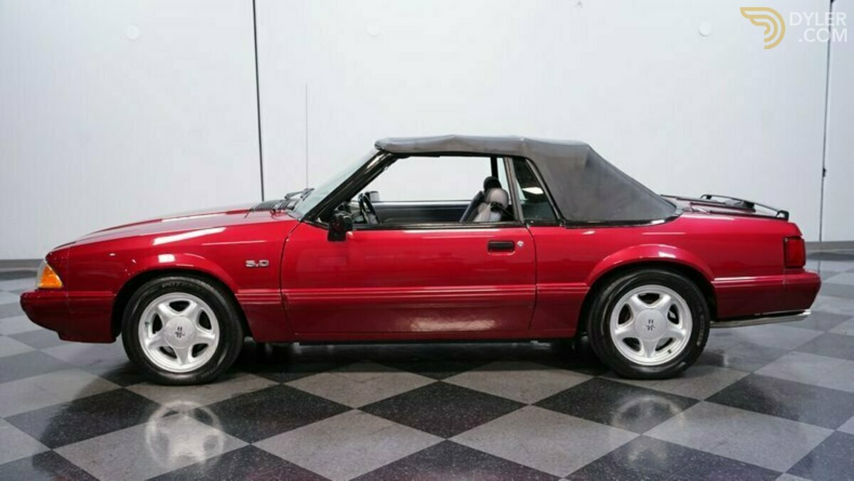 1993 Ford Mustang LX 5.0 Convertible, foto 2