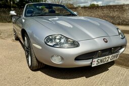 Jaguar XKR convertible Cabriolet / Roadster 2002 Silver