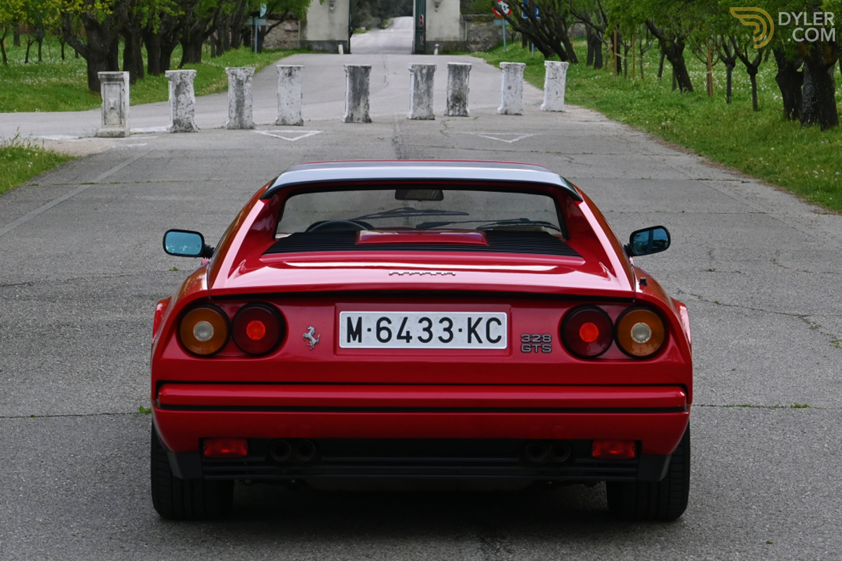 1989 Ferrari 328, foto 6