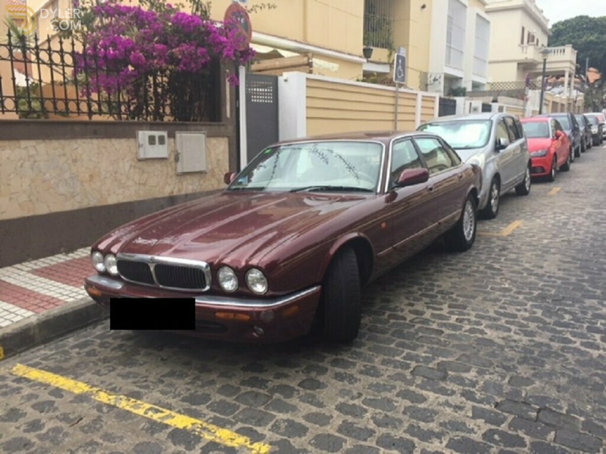 1998 Jaguar XJ8 Automático, foto 1