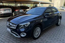 Mercedes-Benz GLA 180 d SPORT TELECAMERA NAVIGATORE SEDILI SPORTIVI 2017 Blue