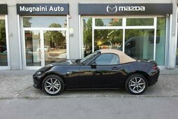 Mazda MX-5 1.5L Skyactiv-G 132cv Kazari *solo 5.200 Km* Cabriolet / Roadster 2025 Schwarz