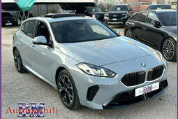 BMW 118 MSPORT Sedán / Berlina 2025 Gris