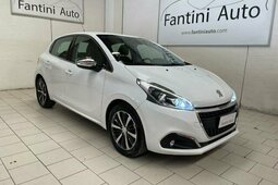 Peugeot 208 Allure 5p 1.2 GPL Originale 82cv-LEGGI SOTTO Sedán / Berlina 2018 Blanco