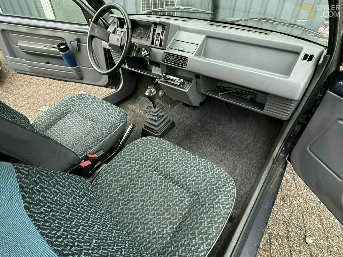 1990 Renault Clio Campus der kleine Freund, leider kein TÜV..., foto 5