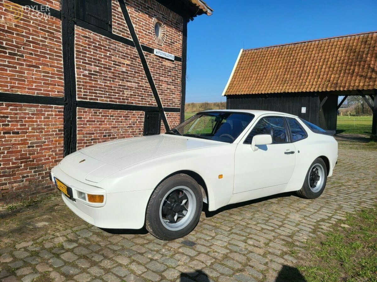 1982 Porsche 944, foto 2