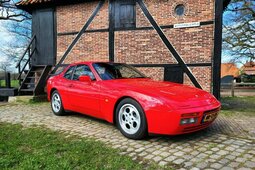Porsche 944 Turbo Coupe 1987 Red