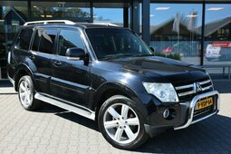 Mitsubishi Pajero INSTYLE Kleintransporter 2009 Schwarz