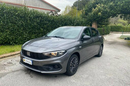 Fiat Tipo 1.0 5 porte Uconnect Sedan / Saloon 2023 Grey