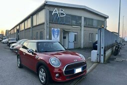 MINI Cooper 1.5 Berlina compatta 2016 Rosso