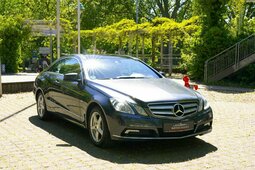 Mercedes-Benz E 350 CGI Coupe BE Auto.AMG Styling*AHK~StHz~Pano*... Coupé 2010