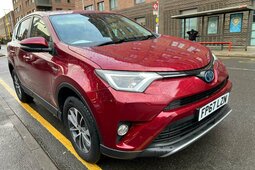 Toyota RAV4 VVT-h Icon 2017 Red