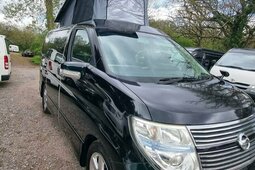 Nissan Elgrand POP TOP 4 BERTH NEW CAMPER COMVERSION 2010 Nero
