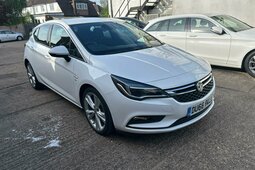 Vauxhall Astra 1.6 CDTi BlueInjection SRi Nav Euro 6 (s/s) 5dr Hatchback 2016 White