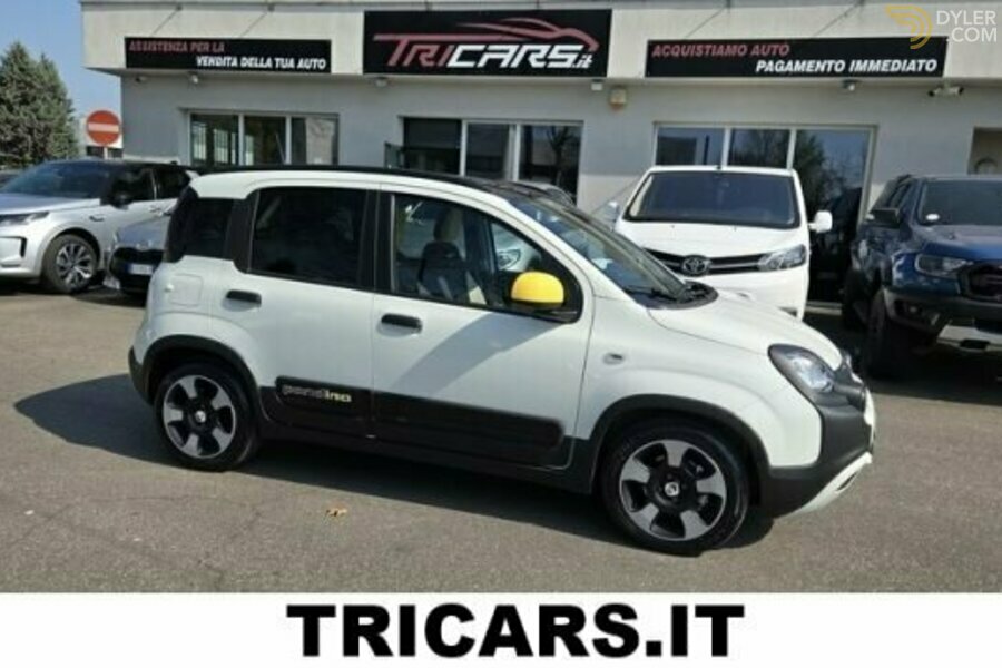 2025/07/23注文分(*」´□`)」f.pandaさんの専用だよー！ 2025 Fiat Panda 1.0 FireFly S&S Hybrid Pandina Cross PERMUTE NEOPA