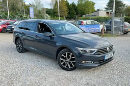 Volkswagen Passat SE Business Estate 2015 Grau