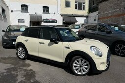 MINI Hatch 1.5 Cooper Auto Euro 6 (s/s) 5dr Hatchback 2017 White