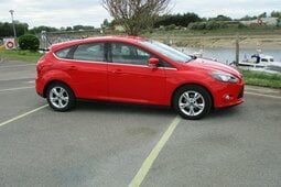 Ford Focus Zetec Hatchback 2012 Red