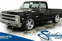 Chevrolet C10 Restomod 1971 Black
