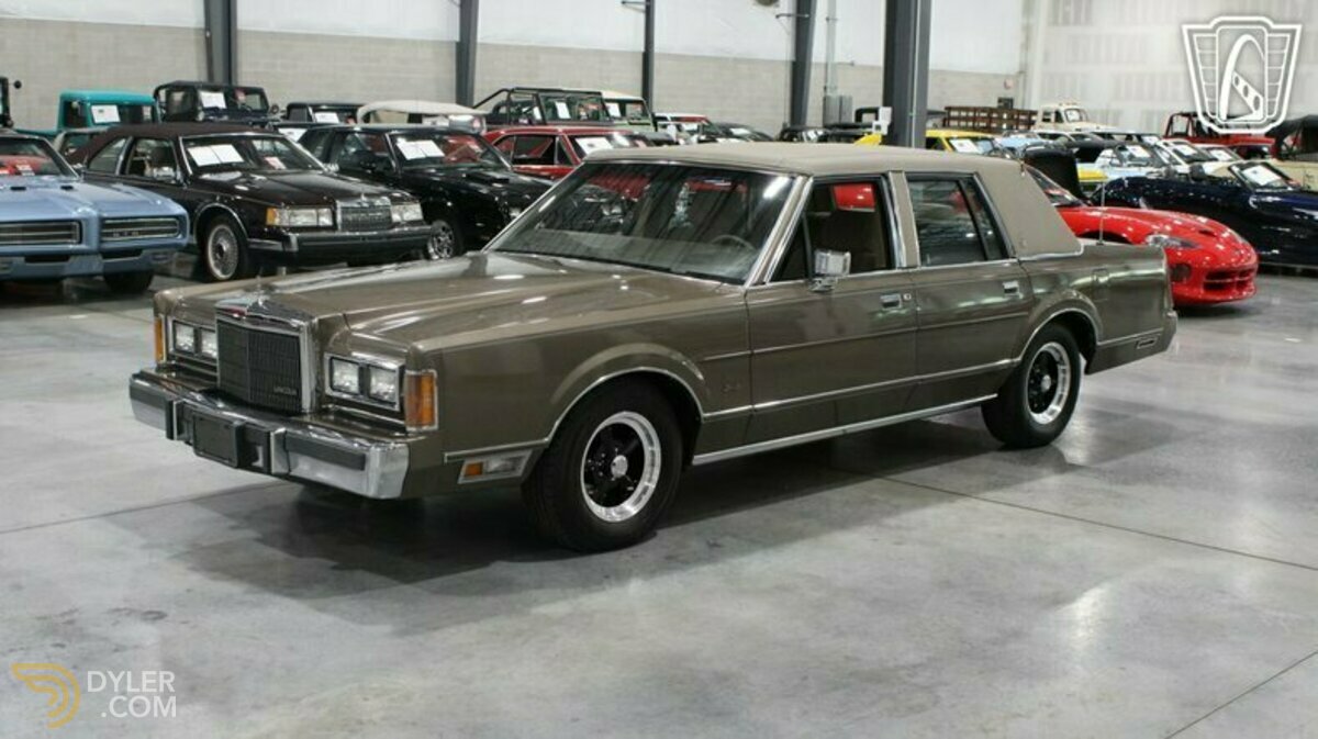 1989 Lincoln Town Car, foto 2