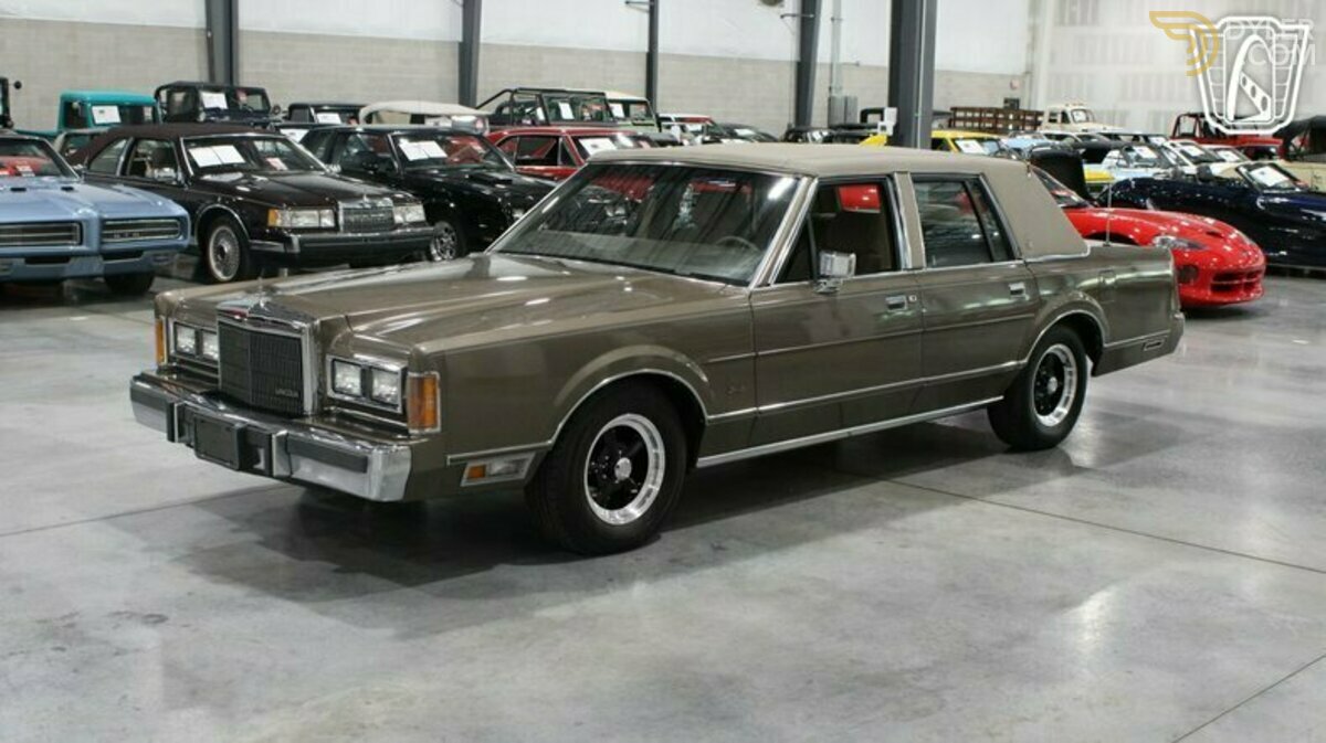 1989 Lincoln Town Car, foto 12