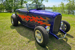 Ford Roadster Descapotable / Roadster 1932 Púrpura