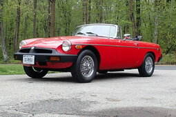 MG MGB Roadster Cabriolet / Roadster 1979 Red