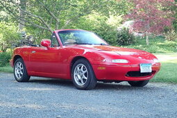 Mazda MX-5 Miata Hard top/convertible Cabriolet / Roadster 1994 Red