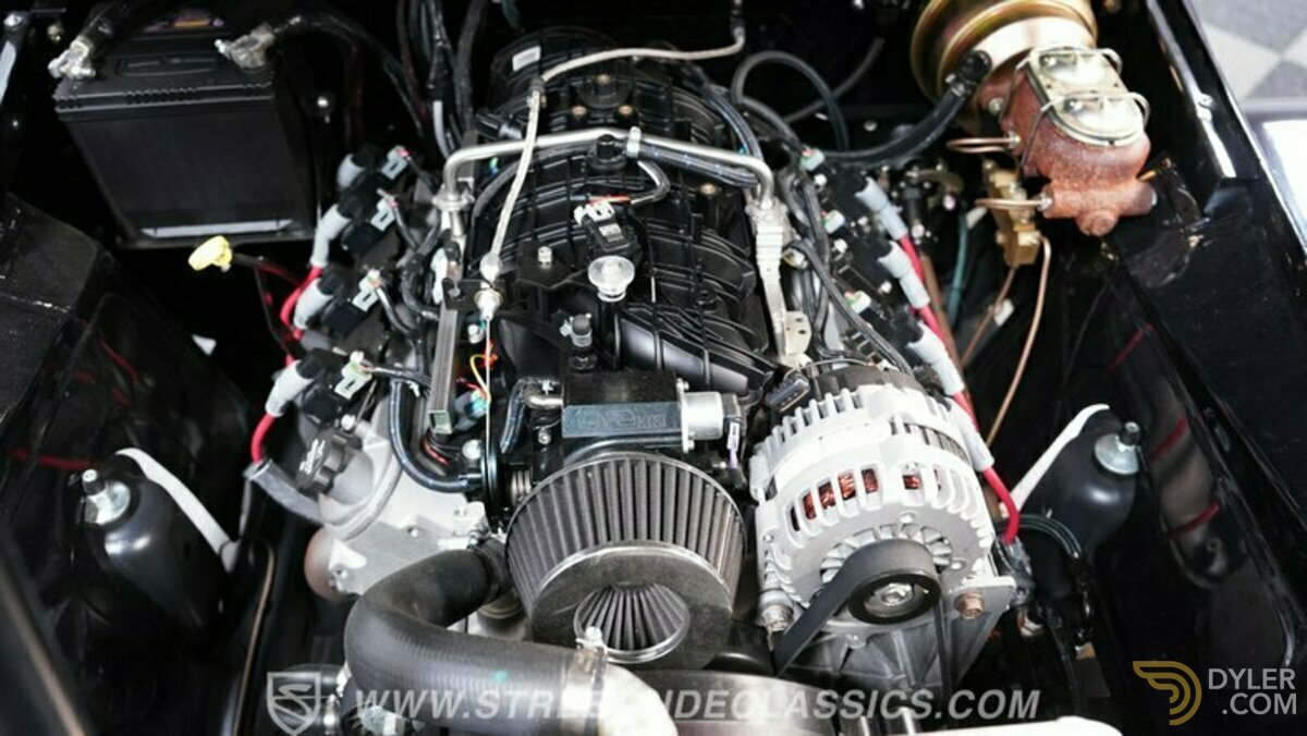 1950 Willys Jeep V8 RESTOMOD 4x4, foto 3