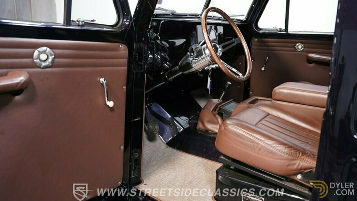1950 Willys Jeep V8 RESTOMOD 4x4, foto 4