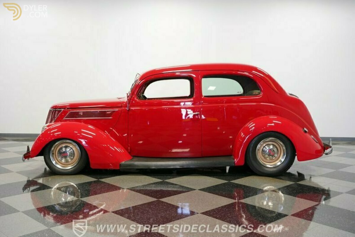 1937 Ford Model T Humpback, foto 2