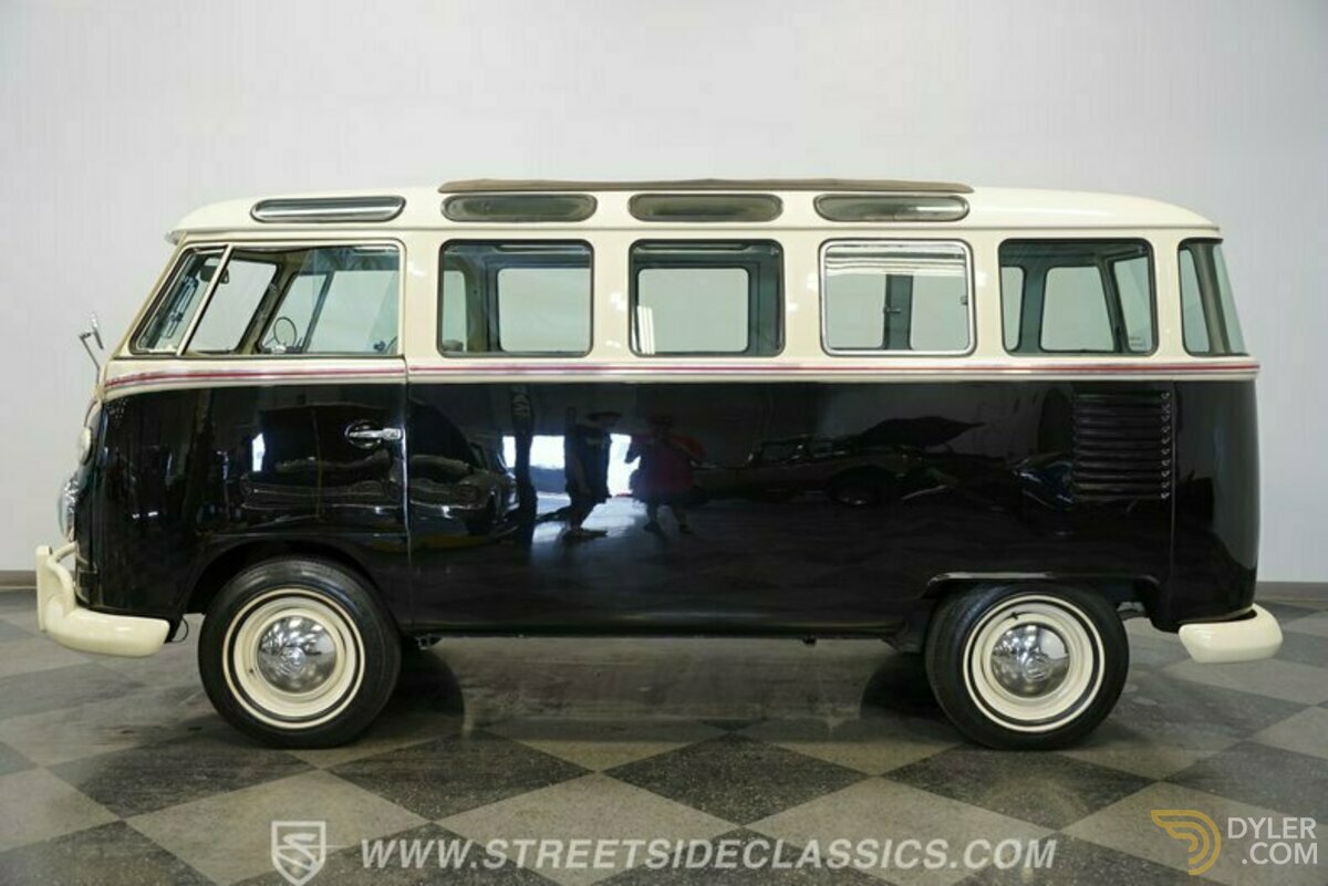 1975 Volkswagen T2 23 Window Deluxe, foto 2