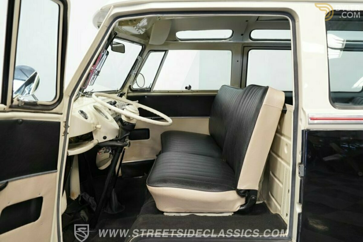 1975 Volkswagen T2 23 Window Deluxe, foto 3