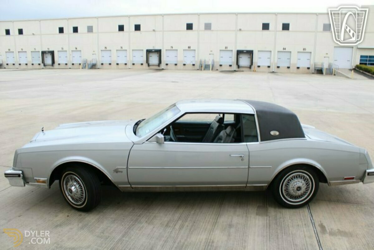1985 Buick Riviera, foto 2