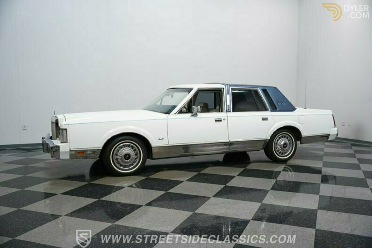 1985 Lincoln Town Car Signature Series, foto 7