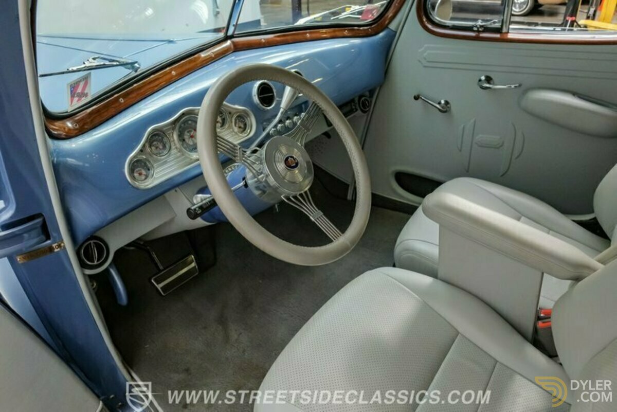 1940 Packard 120 Touring Sedan Street Rod, foto 4