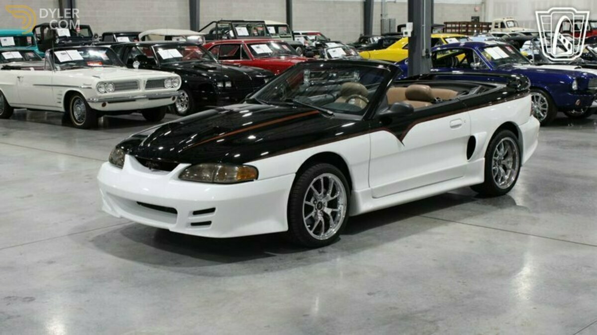 1995 Ford Mustang GT, foto 2