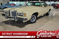 Pontiac Grand Prix Coupé 1976 Beige