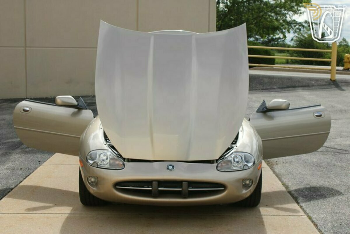 1999 Jaguar XK8, foto 9