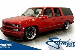 Chevrolet Suburban SUV 1996