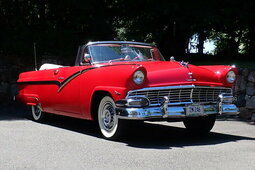 Ford Fairlane Sunliner Cabriolet / Roadster 1956 Red