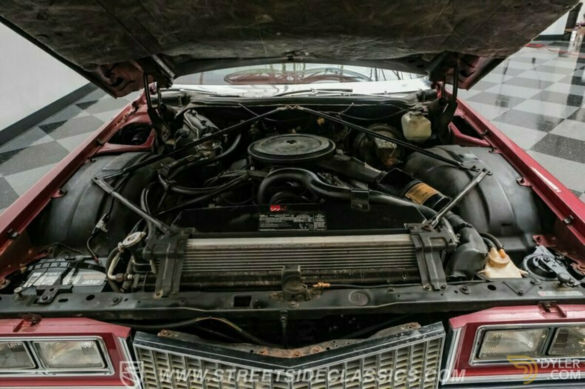 1975 Cadillac DeVille, foto 3