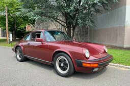 Porsche 911 Coupe 1985 Burdeos