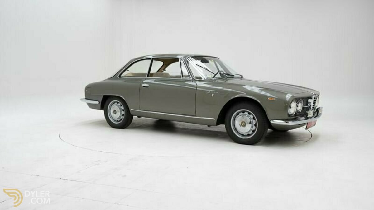 1961 Alfa Romeo 2000, foto 3