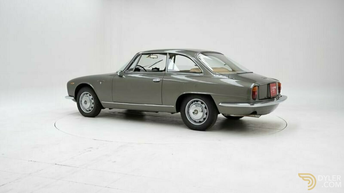 1961 Alfa Romeo 2000, foto 4